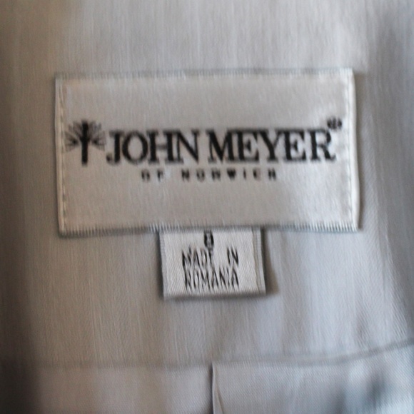 John Meyer of Norwich Gray Pin-Stripe Suit - Picture 5 of 5